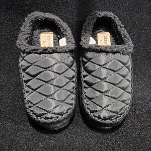 Deer Stags Slipperooz Lil‎ Alma Boys Black Quilted Faux Fur Slippers Size 1M